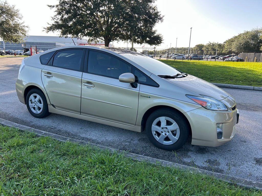Thumbnail: 2010 Toyota Prius - 7