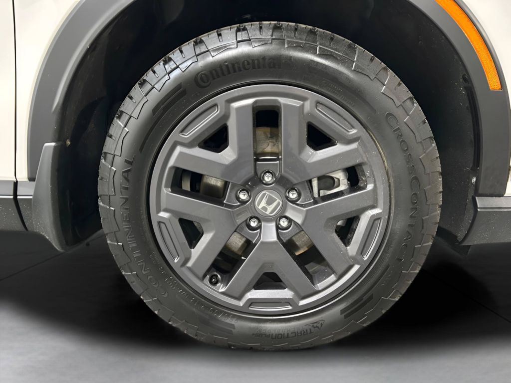 Certified Used 2026 White Honda TrailSport image 26