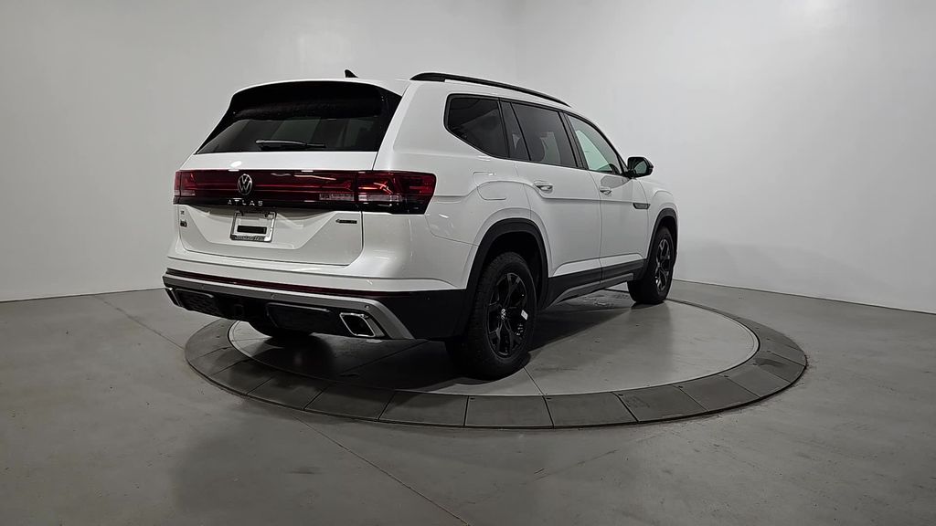 New 2026 White/off-white Volkswagen 2.0T Peak Edition image 5