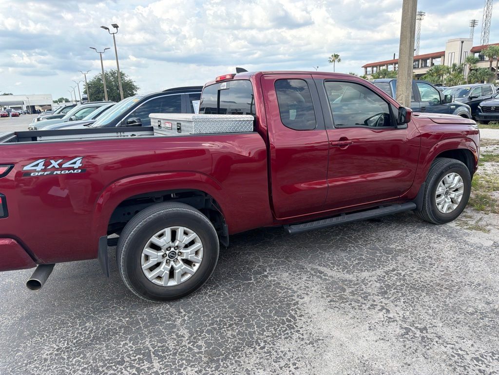 Cardinal Red Metallic Tricoat 2023 Nissan Frontier SV King Cab 4WD Pickup Truck Four-Wheel Drive 9-Speed Automatic