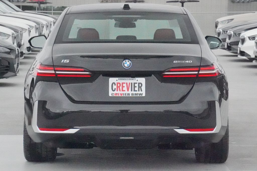 2025 BMW i5 eDrive40 6