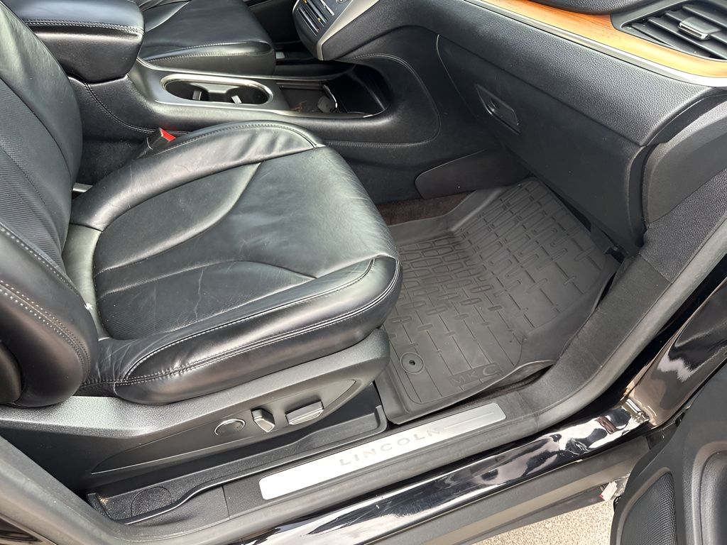 Used Car 2017 Lincoln Mkc  Reserve For Sale Under $15,000 In Austin, Texas