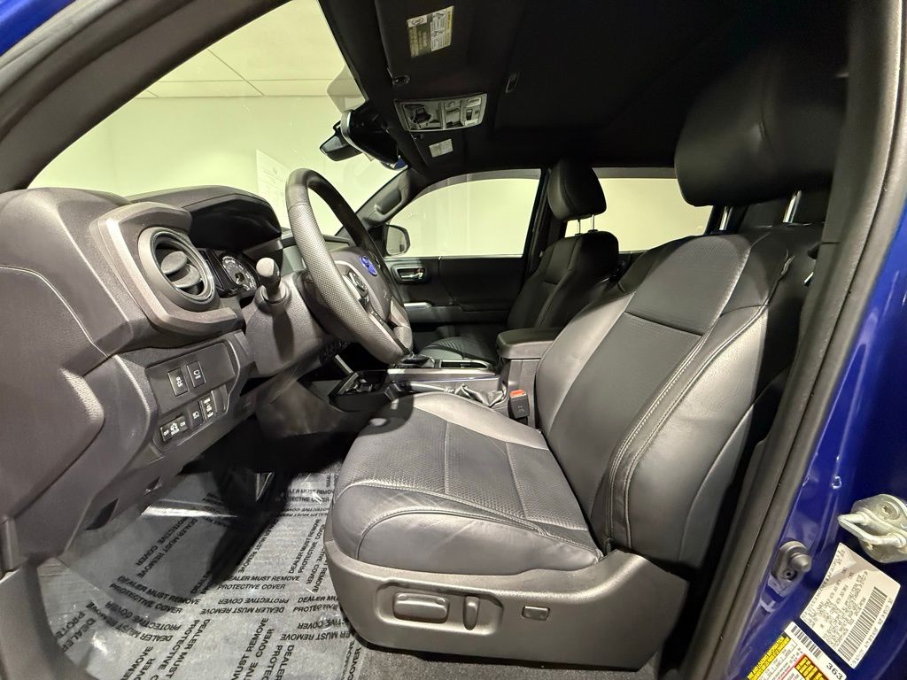 Thumbnail: 2023 Toyota Tacoma - 12