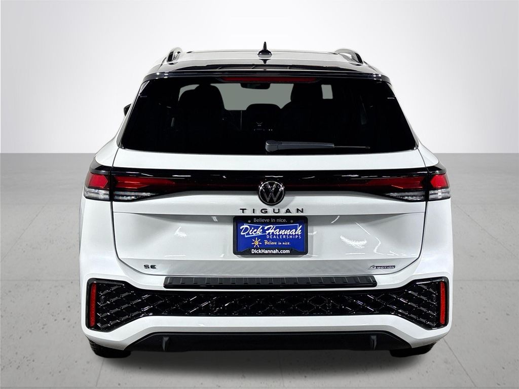 2025 Volkswagen Tiguan 2.0T SE R-Line Black