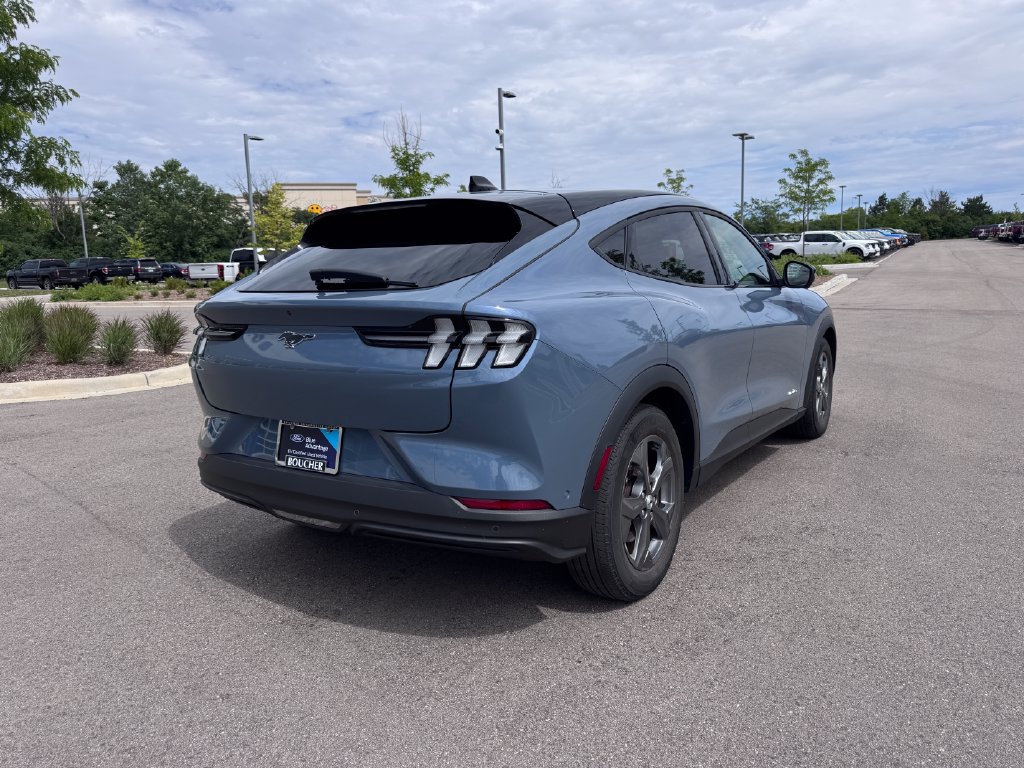 Certified Used 2023 Vapor Blue Metallic Ford Select image 4