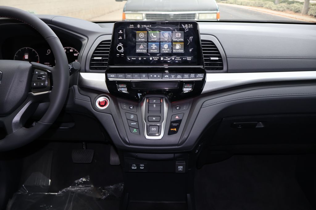Thumbnail: 2026 Honda Odyssey - 16