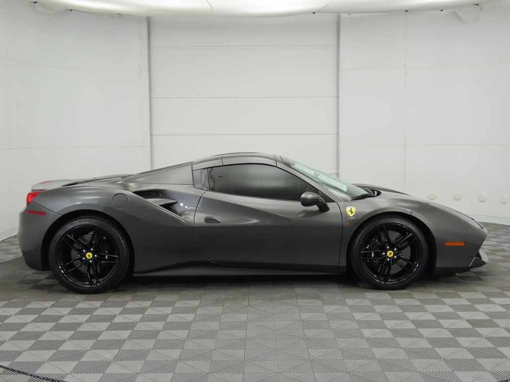 2018 Ferrari 488 Spider 12