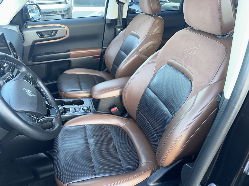 Thumbnail: 2021 Ford Bronco Sport - 12