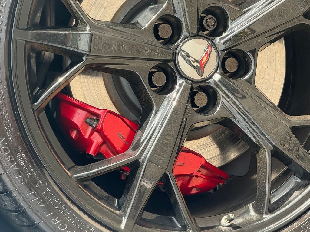 Used 2020 Gray Chevrolet Stingray image 66