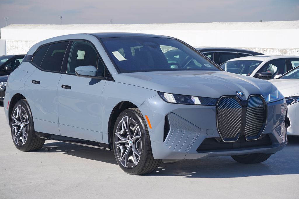 Thumbnail: 2026 BMW iX - 3