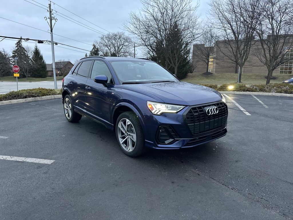 2025 Audi Q3 quattro Premium S Line 45 TFSI