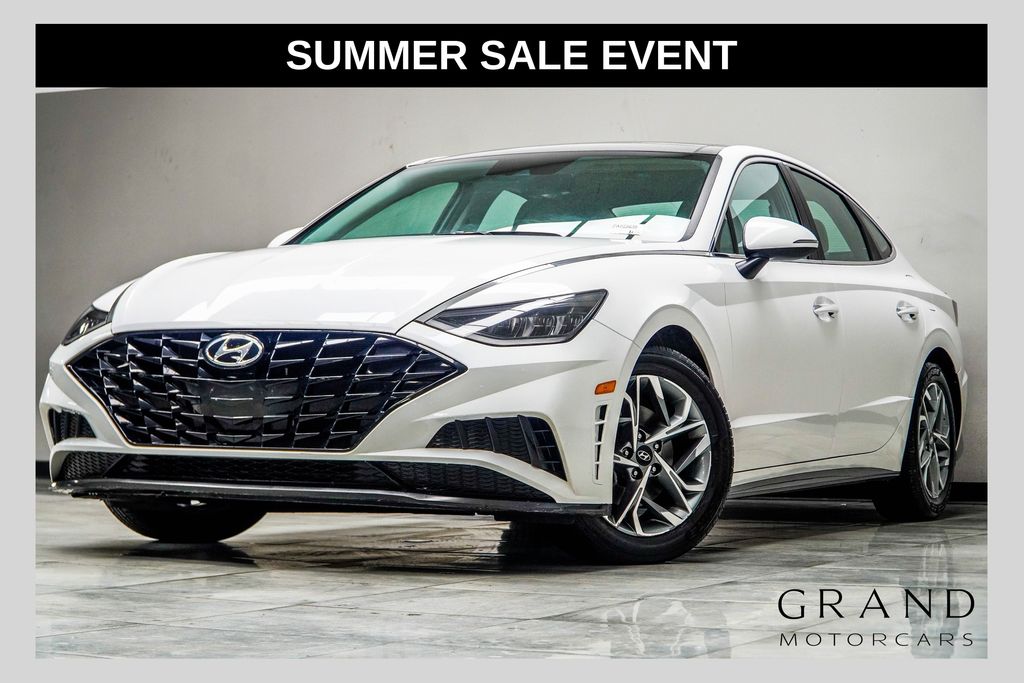 Serenity White 2023 Hyundai Sonata Sedan Front-Wheel Drive 8-Speed Automatic