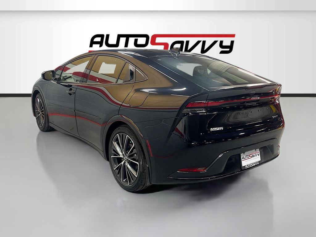 Used 2024 Black Toyota XLE image 5