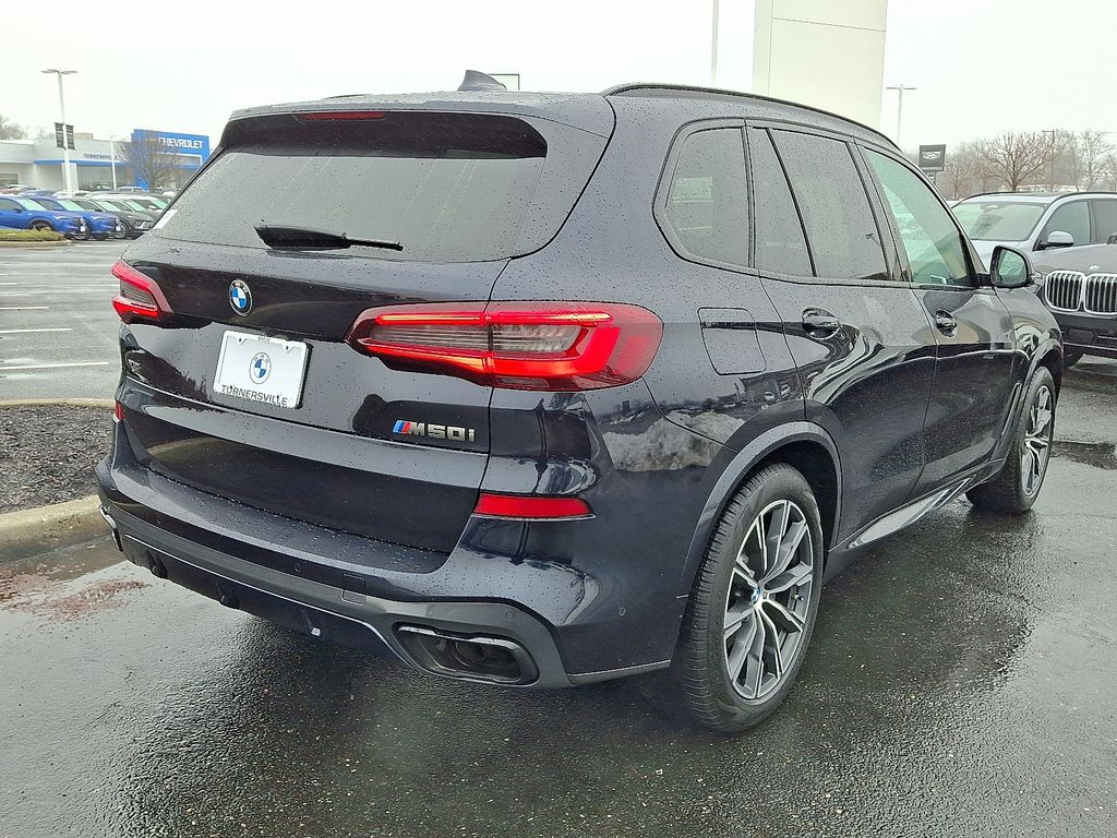 Thumbnail: 2022 BMW X5 - 6