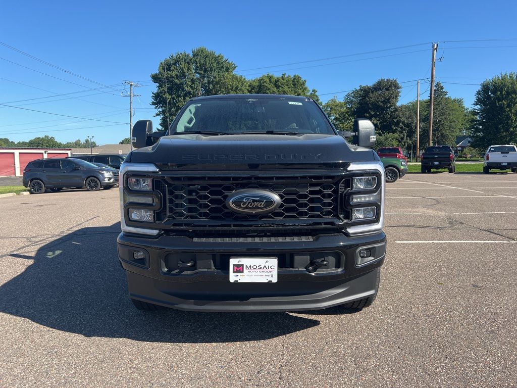 2025 Ford F-350SD