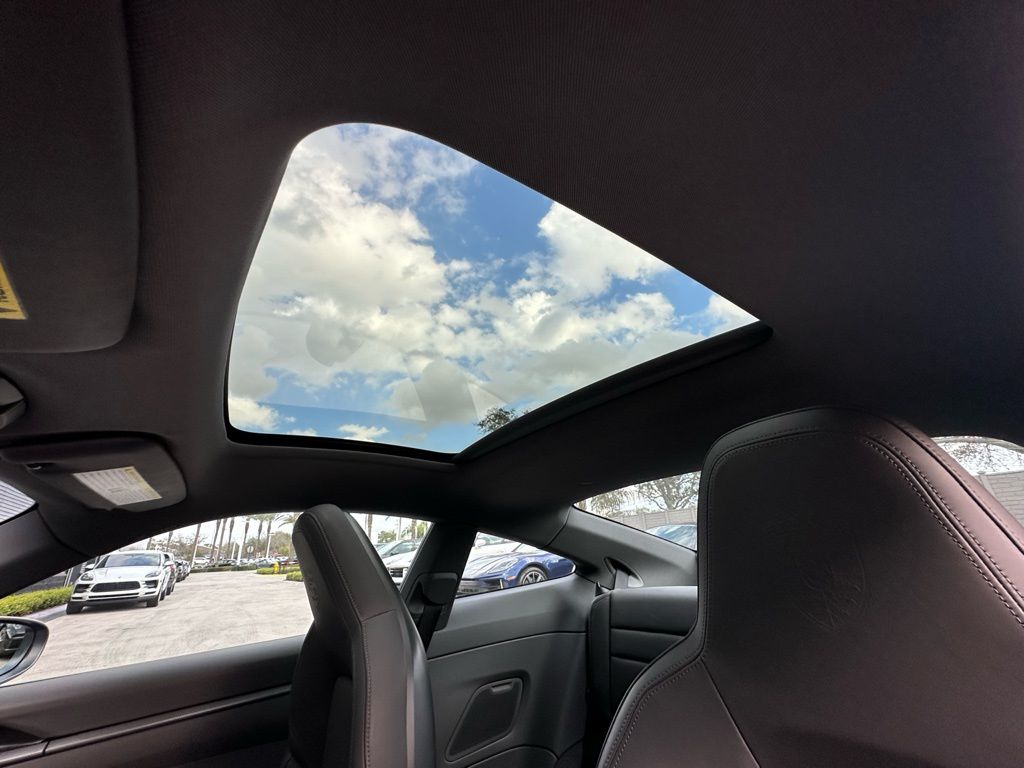 Thumbnail: 2020 Porsche 911 - 26