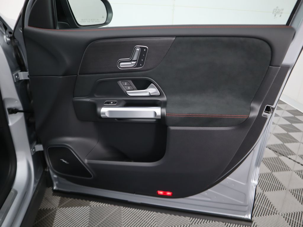 2024 Mercedes-Benz EQB 250+ 26