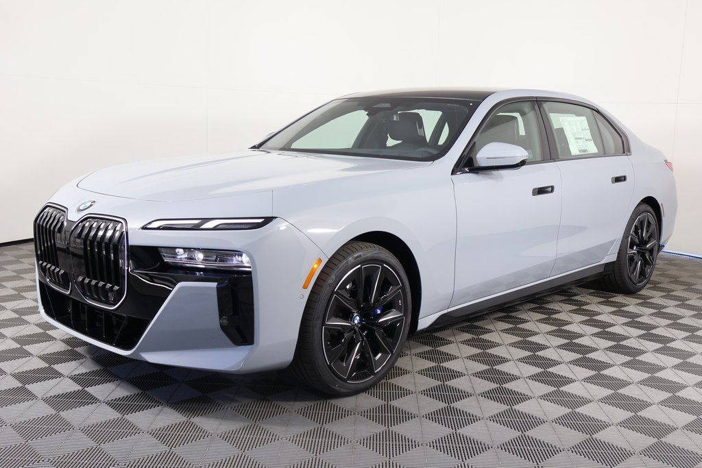 Thumbnail: 2026 BMW 7 Series - 1