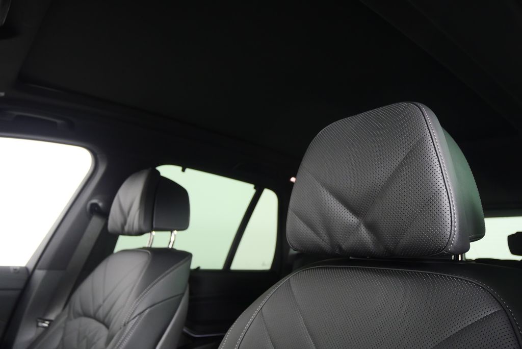 2026 BMW X5 xDrive40i 11