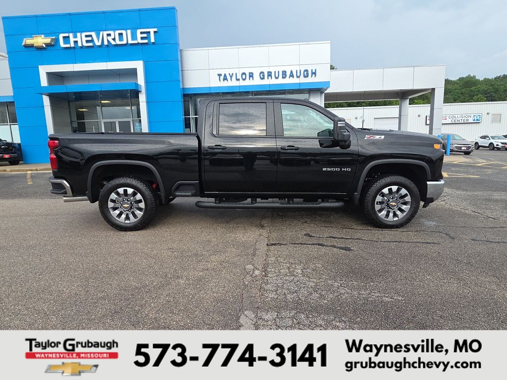 Black 2026 Chevrolet Silverado 2500HD Pickup Truck Four-Wheel Drive Automatic