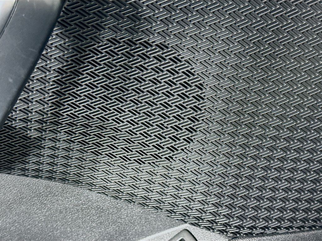 Thumbnail: 2023 BMW X1 - 19