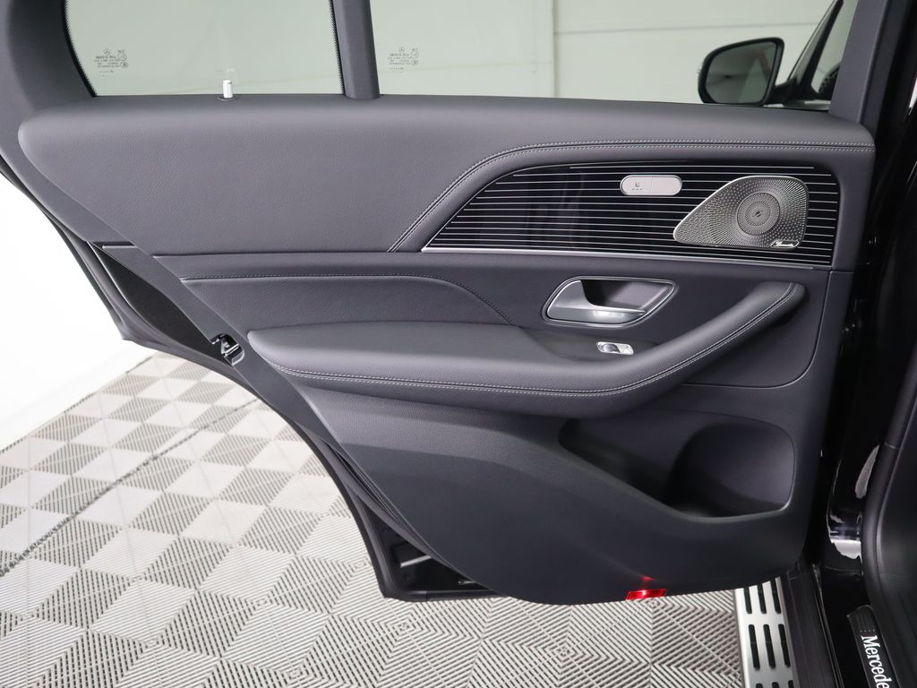 Thumbnail: 2026 Mercedes-Benz GLE - 28