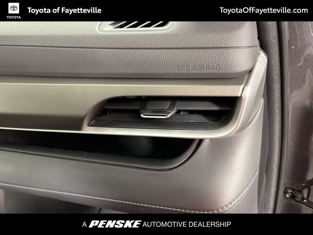 Thumbnail: 2021 Toyota Highlander - 10