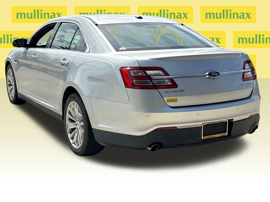 Used 2015 Silver Ford Limited image 8