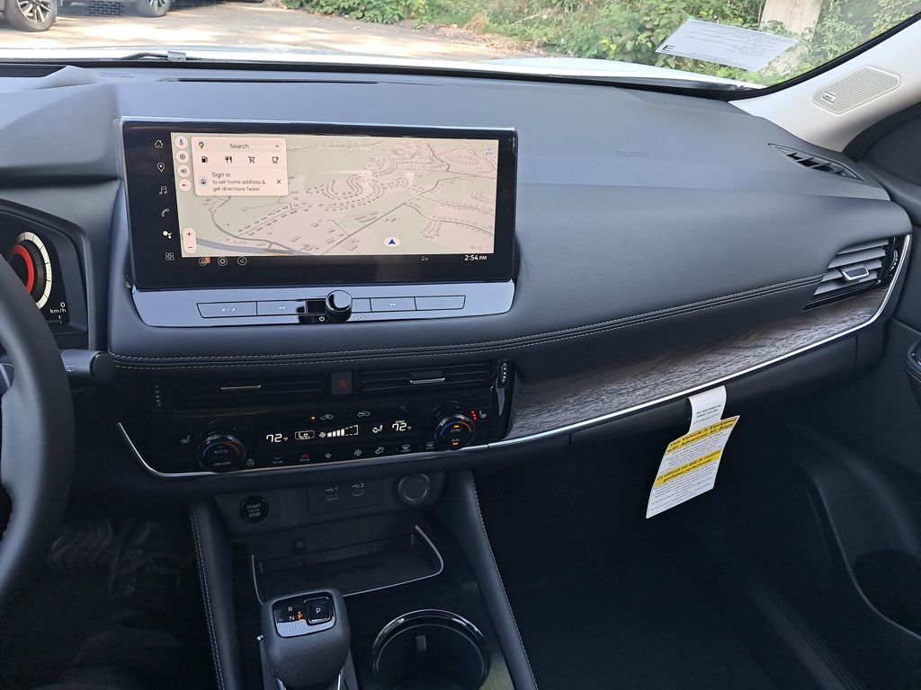 2026 Nissan Rogue Platinum White at South Hills Kia