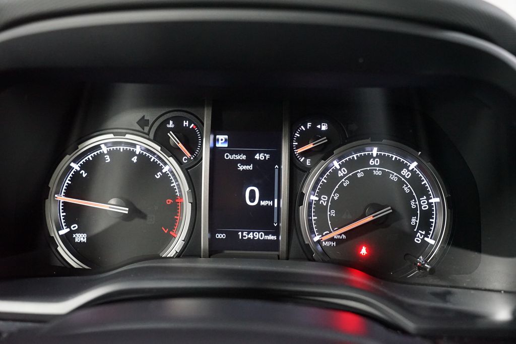 Thumbnail: 2024 Toyota 4Runner - 16