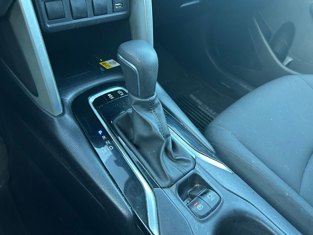 Thumbnail: 2022 Toyota Corolla Cross - 26