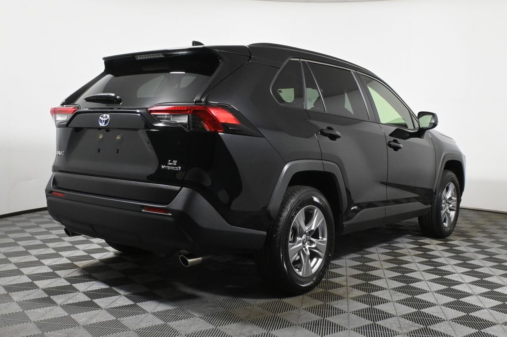 Thumbnail: 2023 Toyota RAV4 - 8