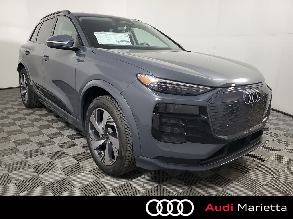 2025 Audi Q6 e-tron quattro Premium Plus