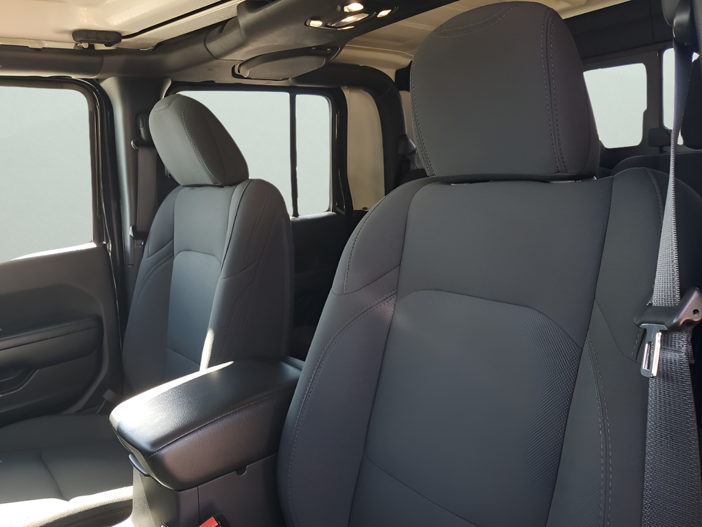 Used Car 2021 Jeep Gladiator  Sport For Sale Under $35,000 In Austin, Texas