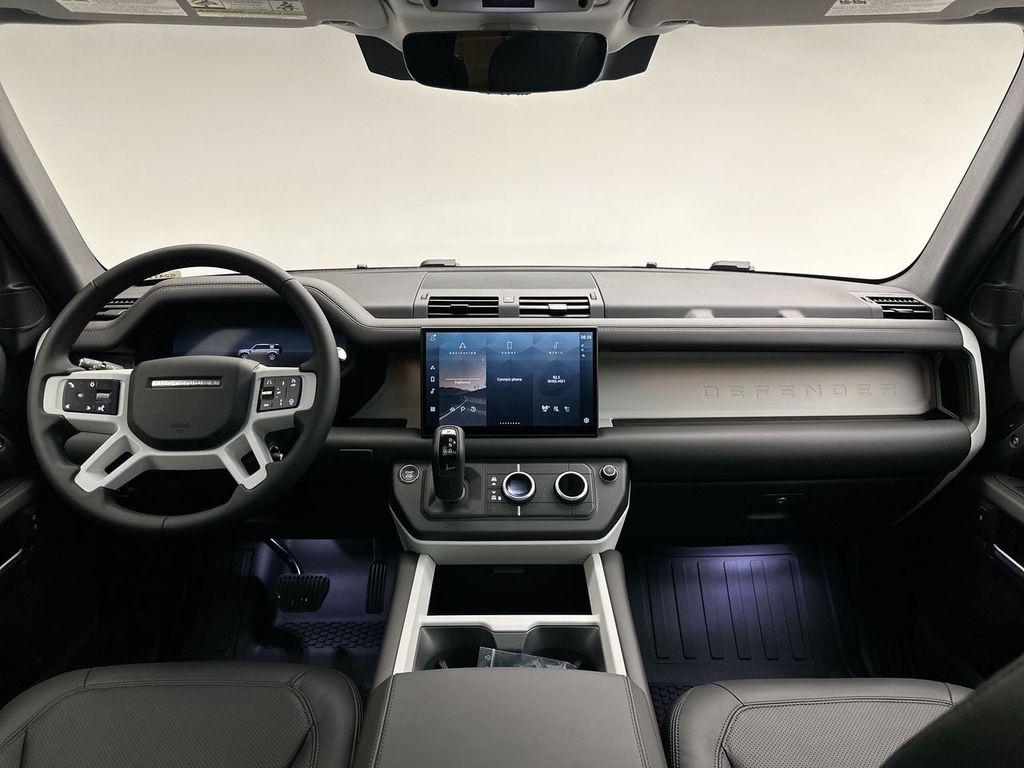 Thumbnail: 2025 Land Rover Defender - 7