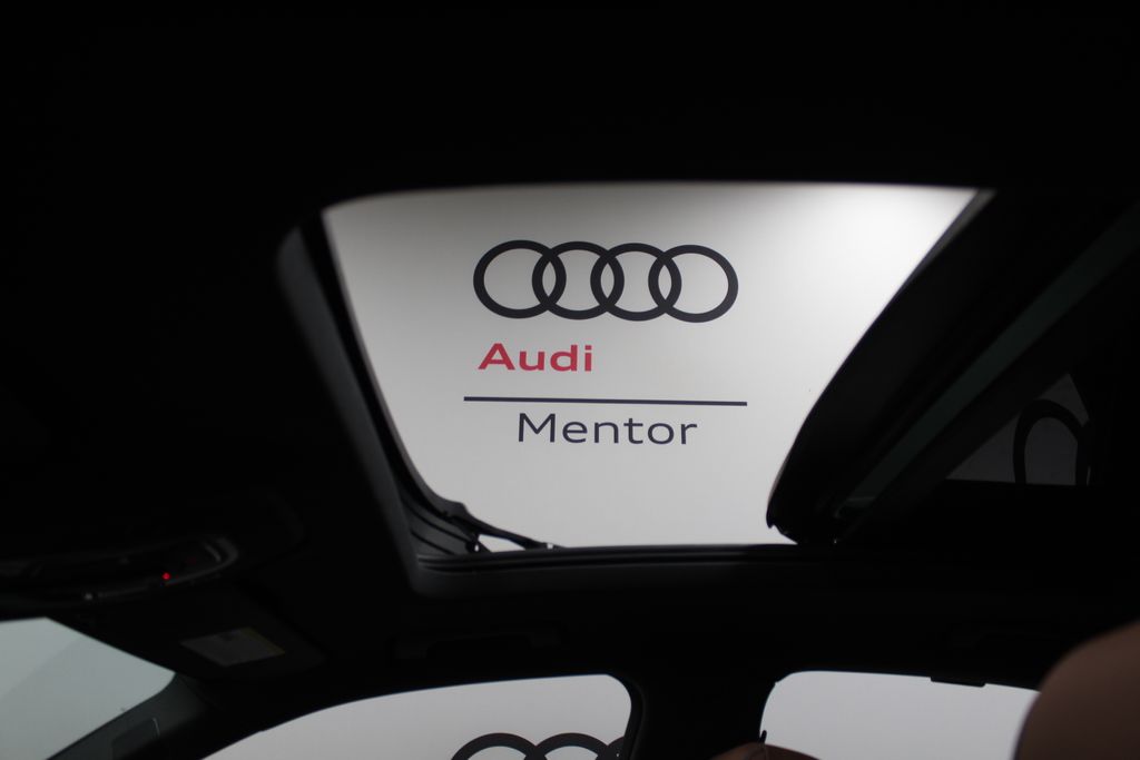 Thumbnail: 2023 Audi Q5 - 13