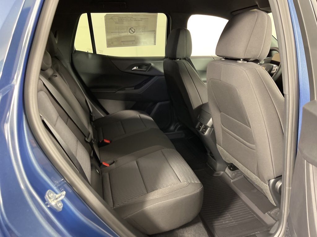 Thumbnail: 2026 Chevrolet Equinox - 16