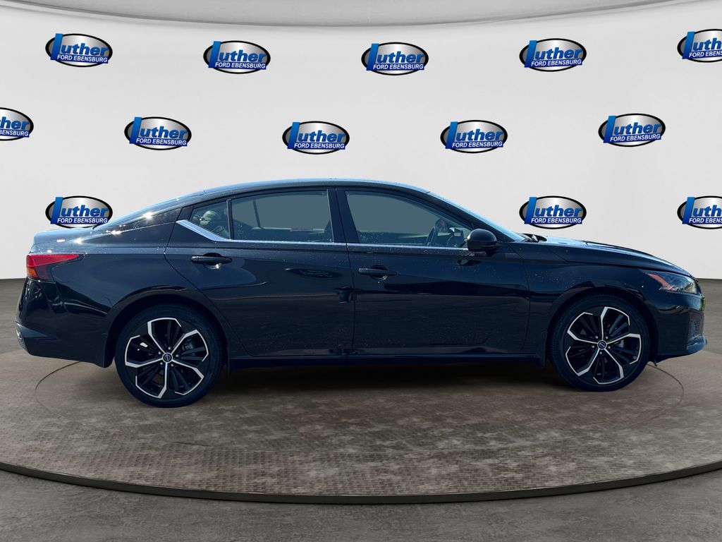 2024 Nissan Altima 2.5 SR Black at Bob Ruth Ford