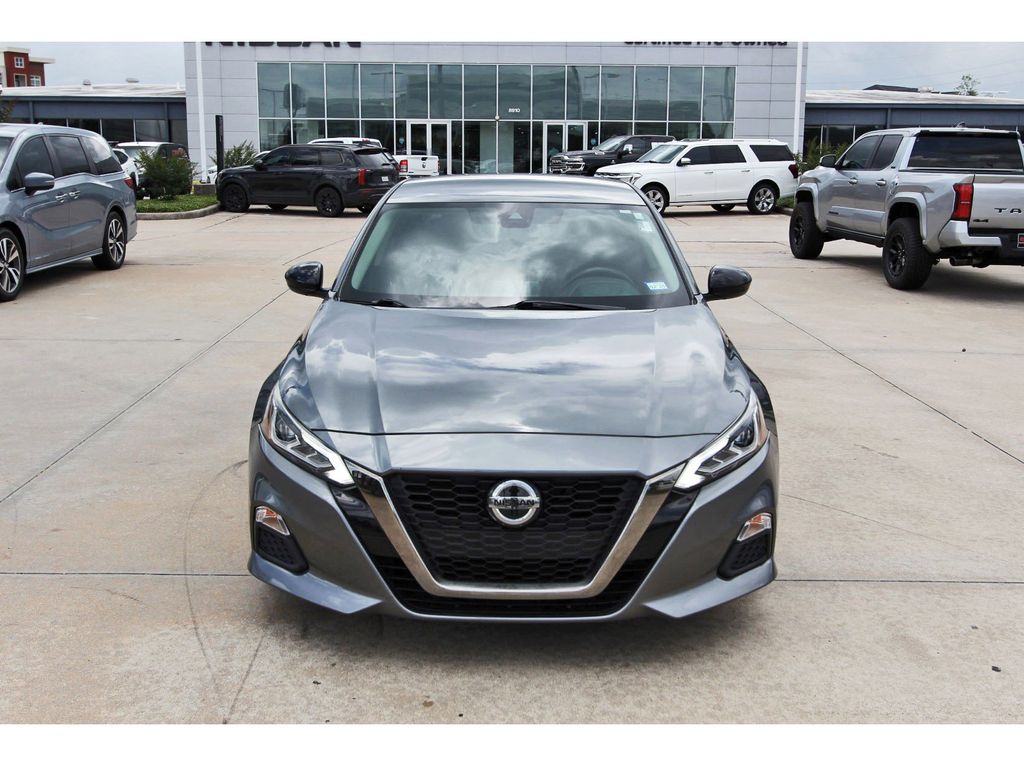 2020 Nissan Altima 2.5 SR Gray at Monument Chevrolet