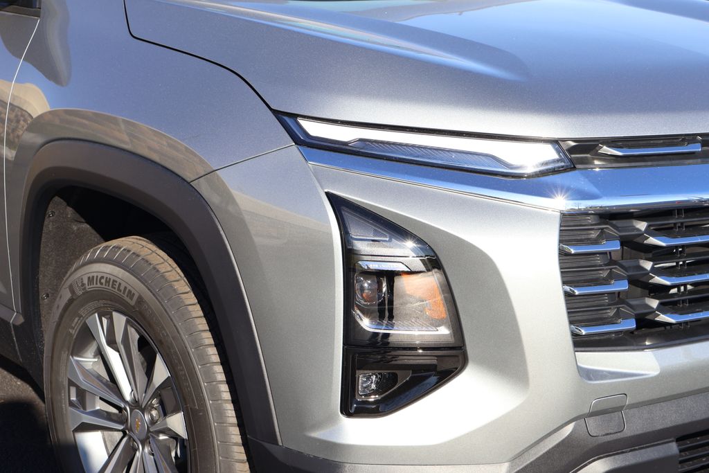 Thumbnail: 2026 Chevrolet Equinox - 3