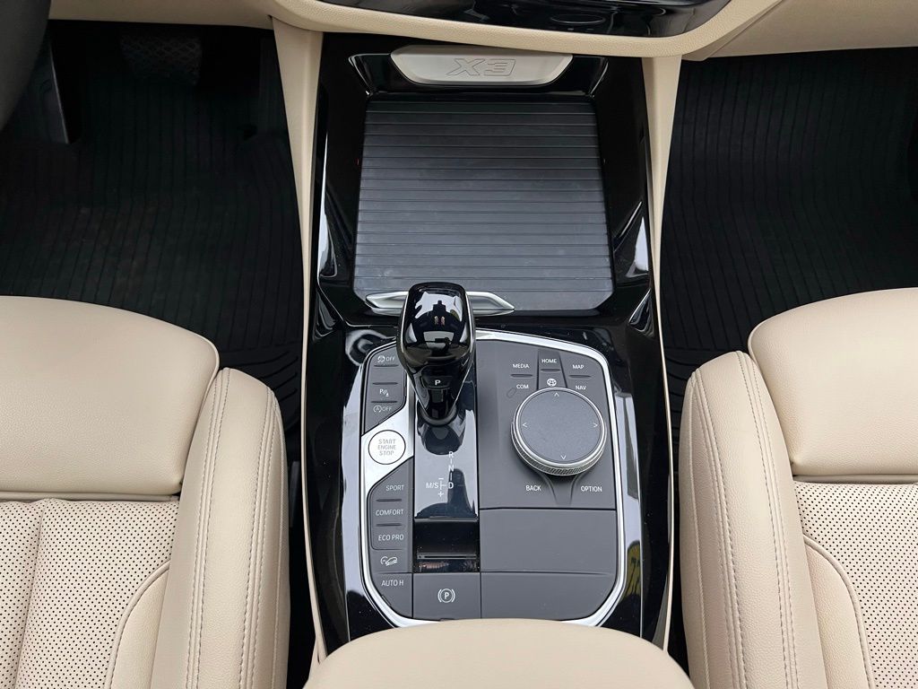 Thumbnail: 2022 BMW X3 - 11