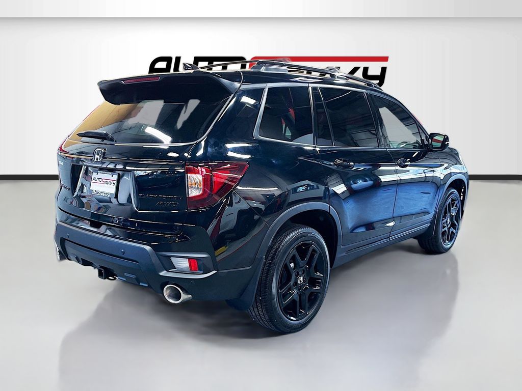 Used 2025 Black Honda Black Edition image 7