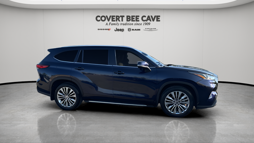 Used Car 2022 Toyota Highlander  Platinum For Sale Under $40,000 In Austin, Texas