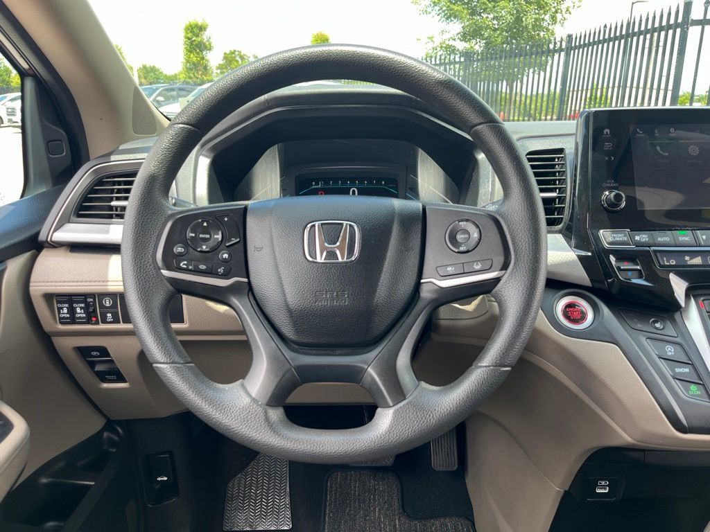 Thumbnail: 2021 Honda Odyssey - 16