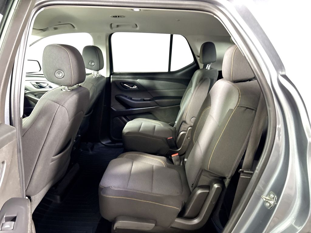 2021 Chevrolet Traverse LT