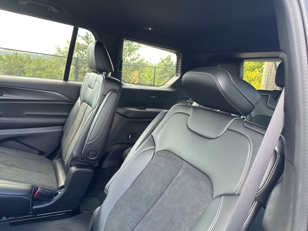 New Car 2025 Jeep Grand Cherokee L  For Sale Under $50,000 In Austin, Texas