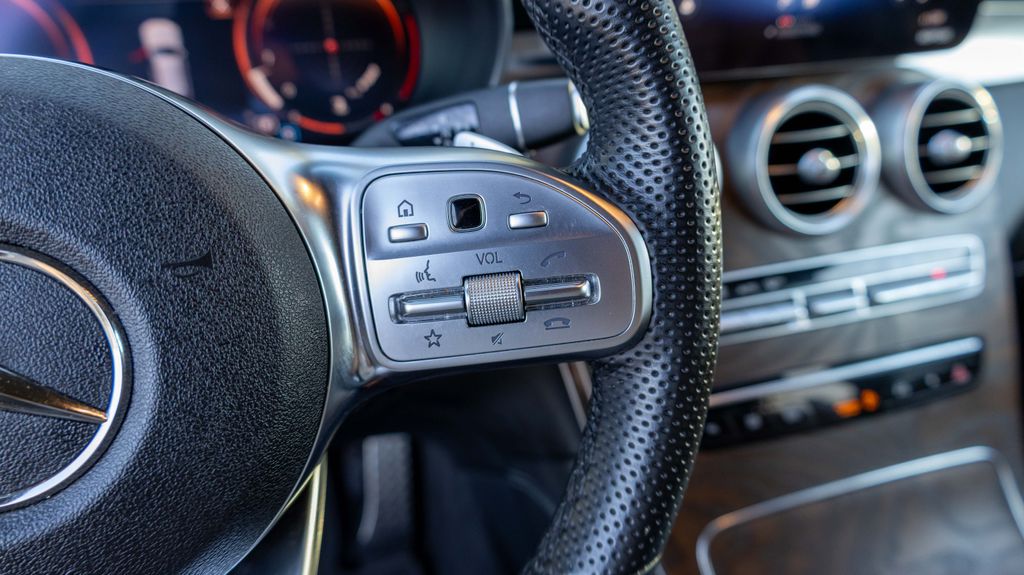 Used 2020 Mercedes-Benz GLC GLC 300 4D Sport Utility