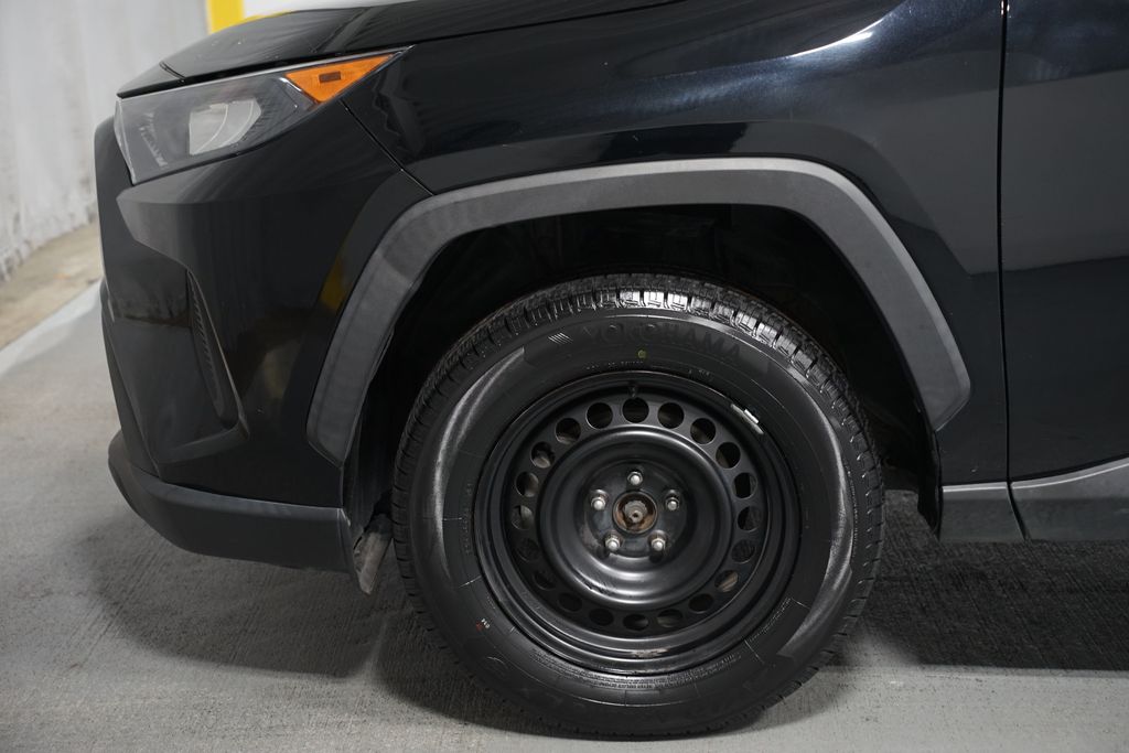 Thumbnail: 2020 Toyota RAV4 - 5