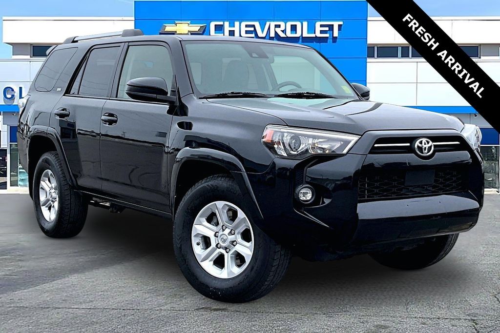 Midnight Black Metallic 2021 Toyota 4Runner SR5 RWD SUV / Crossover 4X2 5-Speed Automatic Overdrive