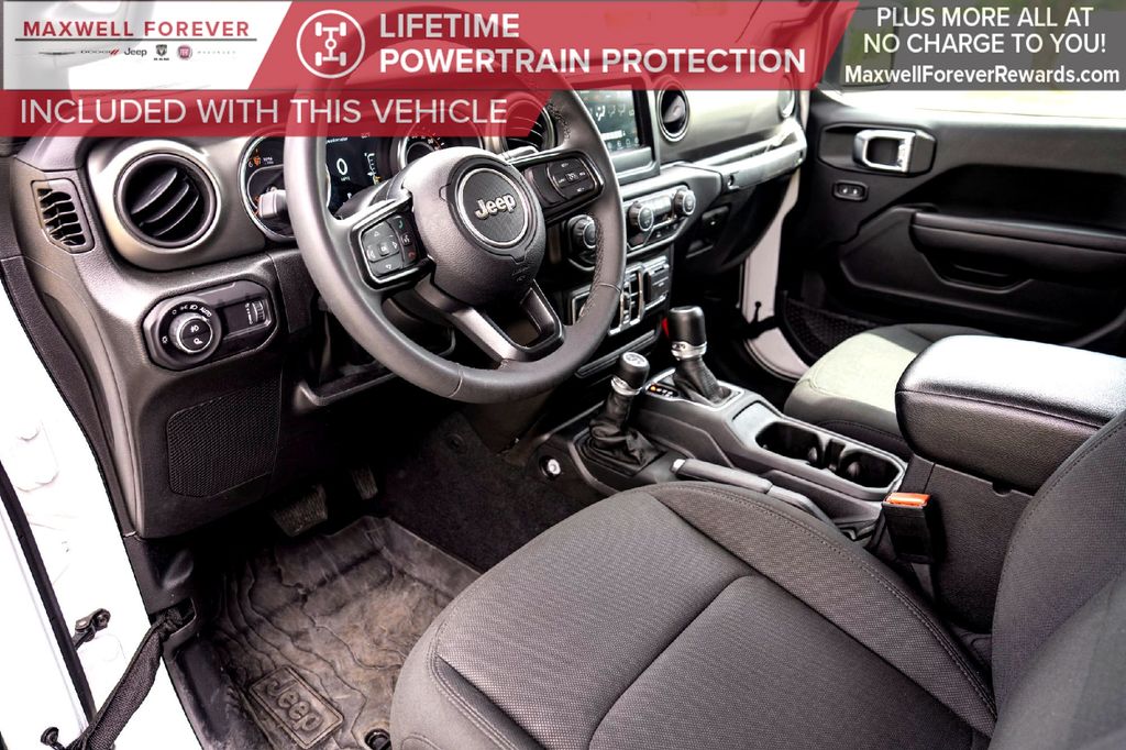 Used Car 2023 Jeep Gladiator  Willys For Sale Under $35,000 In Taylor, Texas